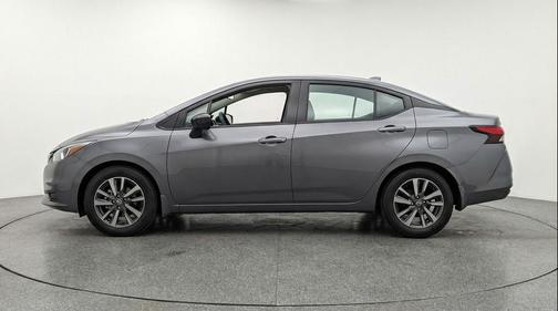 Gun Metallic 2025 Nissan Versa 1.6 SV