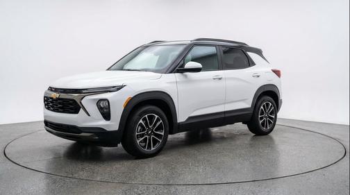 Summit White 2025 Chevrolet Trailblazer LT