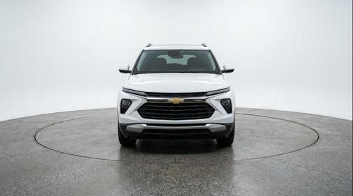 Summit White 2025 Chevrolet Trailblazer LT