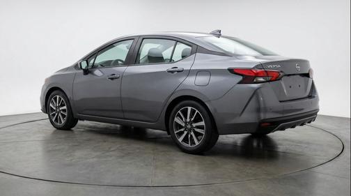 Gun Metallic 2025 Nissan Versa 1.6 SV