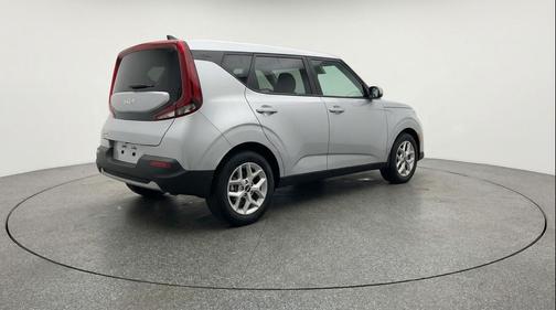 Gravity Gray 2025 Kia Soul LX