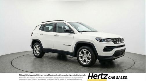 Bright White Clearcoat 2025 Jeep Compass Latitude