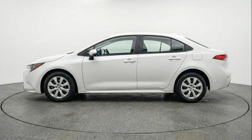 Ice Cap 2025 Toyota Corolla LE