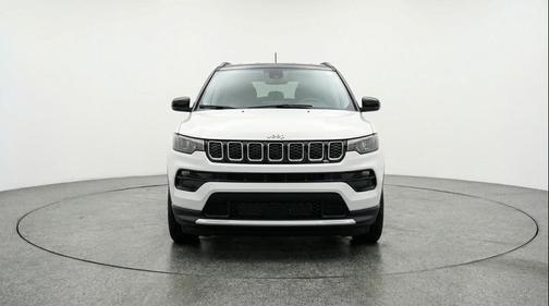 Bright White Clearcoat 2025 Jeep Compass Limited