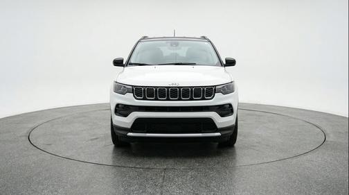 Bright White Clearcoat 2025 Jeep Compass Limited