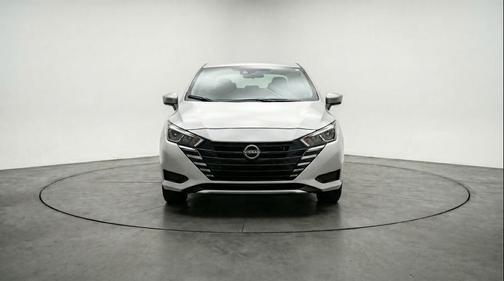 Brilliant Silver Metallic 2025 Nissan Versa 1.6 SV