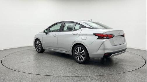 Brilliant Silver Metallic 2025 Nissan Versa 1.6 SV