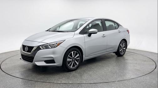 Brilliant Silver Metallic 2025 Nissan Versa 1.6 SV