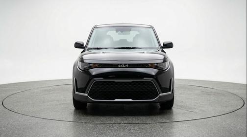 Fusion Black 2025 Kia Soul LX