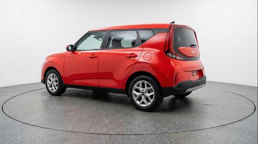 Inferno Red 2025 Kia Soul LX