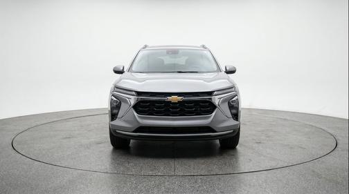 Moonstone Gray Metallic 2025 Chevrolet Trax LT