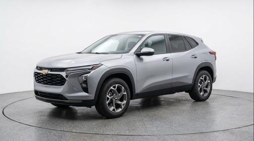 Moonstone Gray Metallic 2025 Chevrolet Trax LT