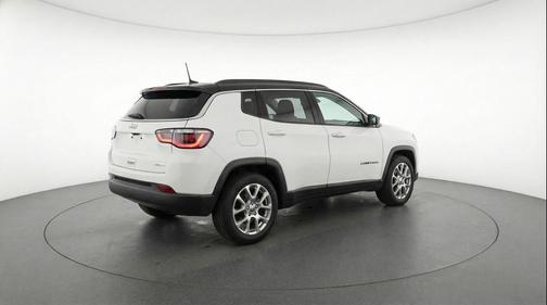 Bright White Clearcoat 2025 Jeep Compass Limited