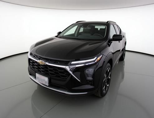 Mosaic Black Metallic 2025 Chevrolet Trax LT