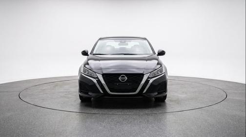 Super Black 2025 Nissan Altima SV FWD