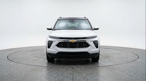 Summit White 2025 Chevrolet Trailblazer LT