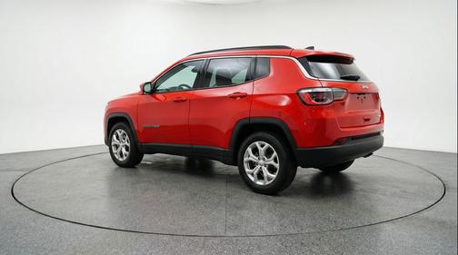 Red Hot Pearlcoat 2025 Jeep Compass Latitude