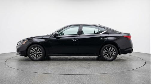Super Black 2026 Nissan Altima SV FWD