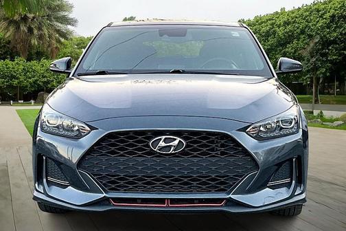 2019 Hyundai Veloster Base