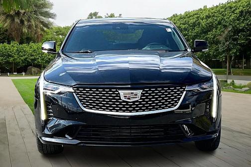 2023 Cadillac CT4 Premium Luxury