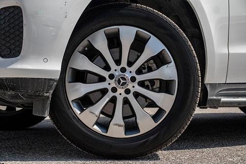 2018 Mercedes-Benz GLS 450 4MATIC