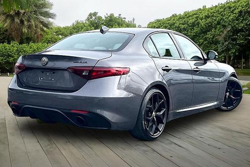 2020 Alfa Romeo Giulia Sport
