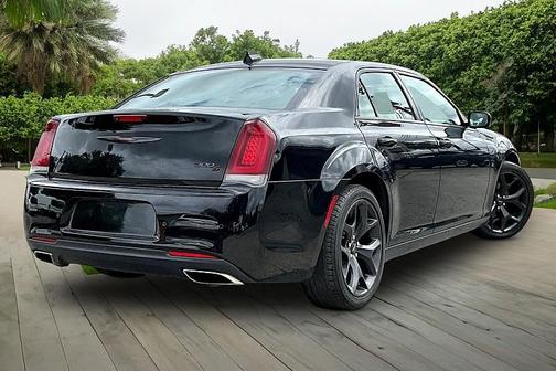 2021 Chrysler 300 S