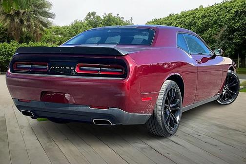 2017 Dodge Challenger SXT