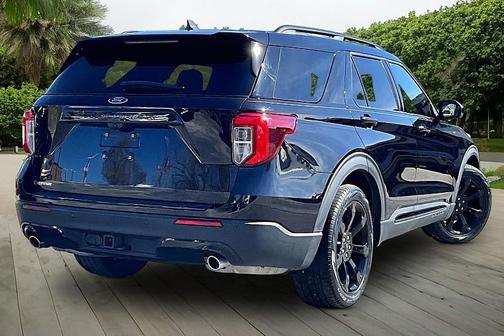 2022 Ford Explorer ST-Line
