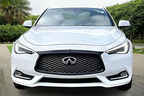 2018 INFINITI Q60 2.0t PURE