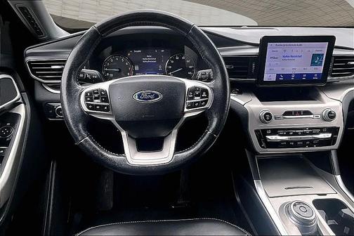 Agate Black Metallic 2021 Ford Explorer XLT