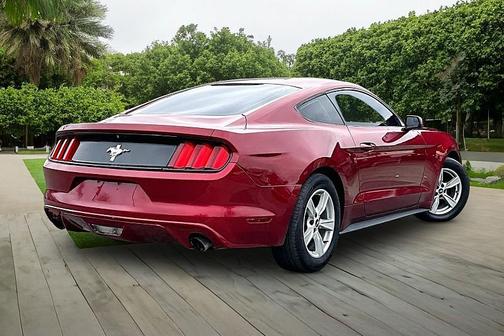 2015 Ford Mustang V6