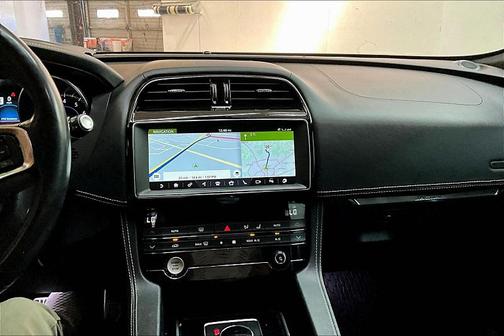 2019 Jaguar F-PACE S