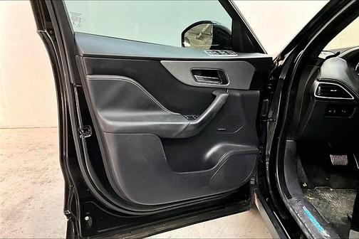 2019 Jaguar F-PACE S