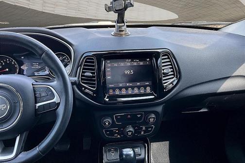 Billet Silver Metallic Clearcoat 2019 Jeep Compass Limited