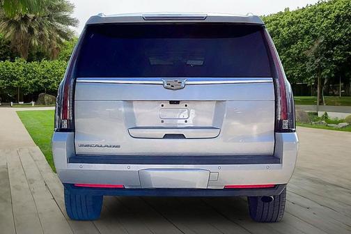 2017 Cadillac Escalade ESV Premium Luxury