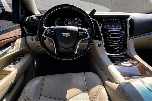 2017 Cadillac Escalade ESV Premium Luxury