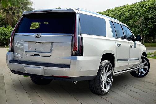 2017 Cadillac Escalade ESV Premium Luxury