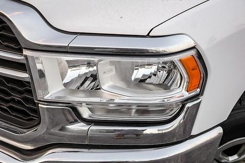 2020 RAM 2500 Tradesman Regular Cab 4X2 8' Box