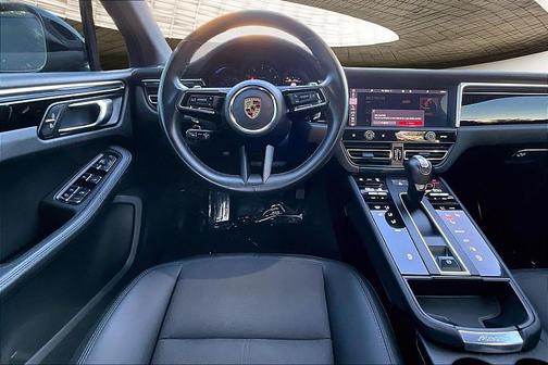 2023 Porsche Macan T