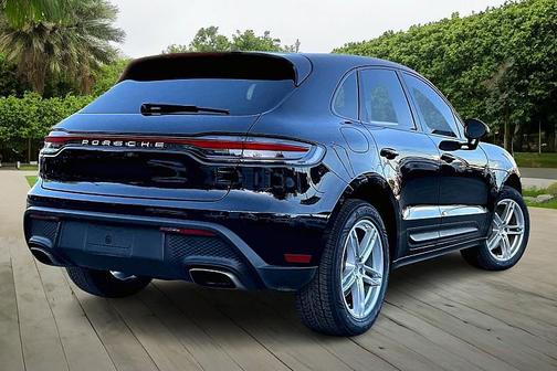 2023 Porsche Macan T