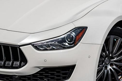 2018 Maserati Ghibli Base