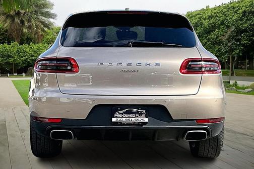 2017 Porsche Macan 