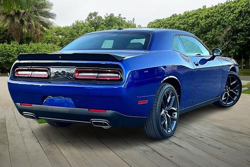 2021 Dodge Challenger SXT
