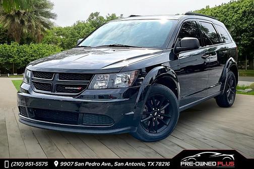 Pitch Black Clearcoat 2020 Dodge Journey SE Value