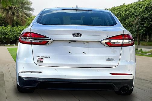 White Platinum Metallic Tri-Coat 2020 Ford Fusion SE