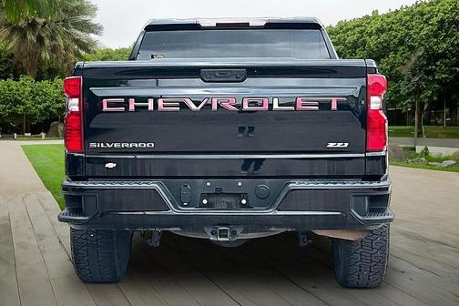 BLACK 2023 Chevrolet Silverado 1500 Custom