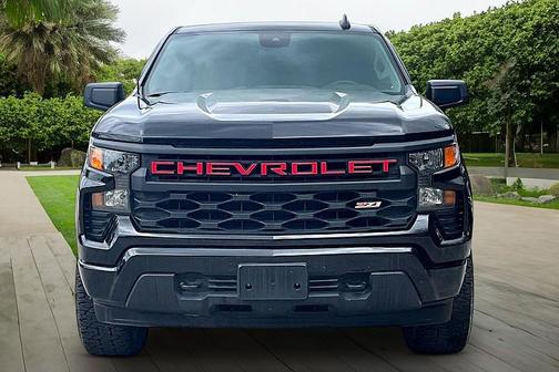 BLACK 2023 Chevrolet Silverado 1500 Custom