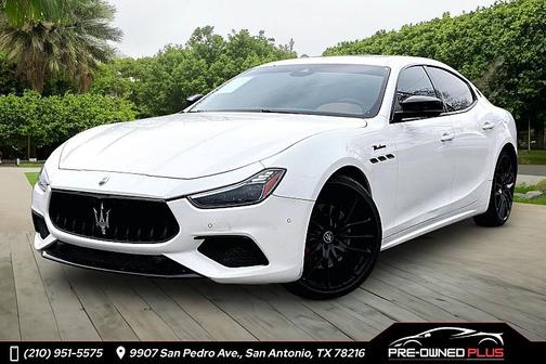 2022 Maserati Ghibli Modena Q4
