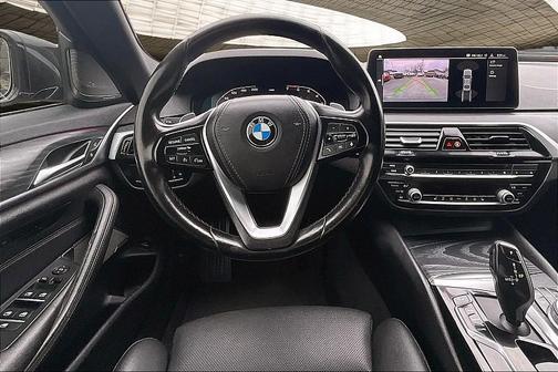 2021 BMW 530 530i